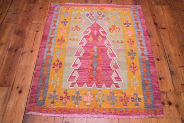 قیمت انواع روفرشی طرح فرش