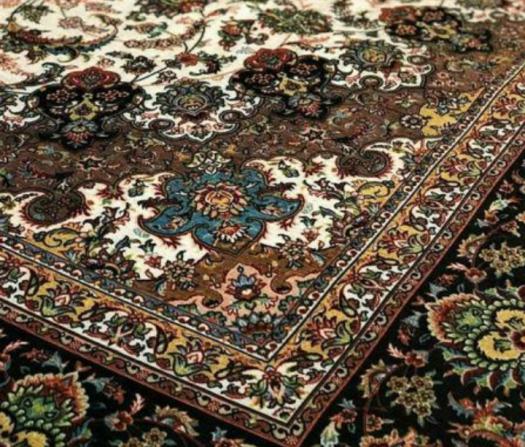 ویژگی های روفرشی طرح فرش ابریشمی چیست؟