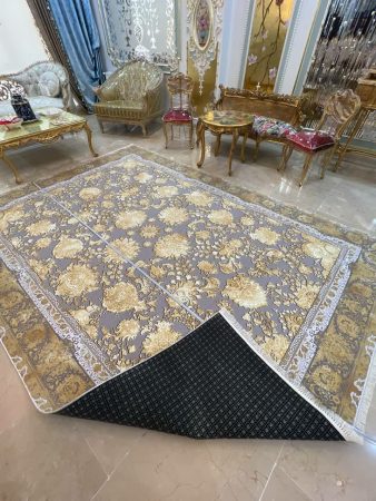 مراقبت از فرشینه 6 متری